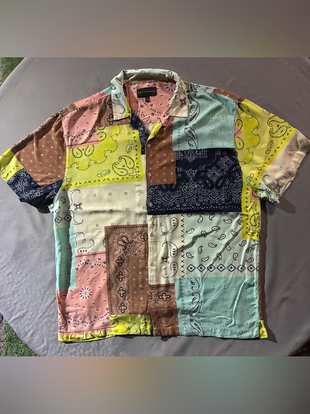 No Boundaries Multicolor Patchwork Bandana-Print Short Sleeve Shirt